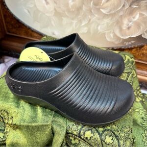 RYKA 🖤Black Echo Recovery Clog (6) ‼️NIB‼️